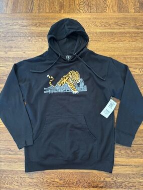 CINCINNATI BENGALS  Black Hoodie with Tiger City Graphic